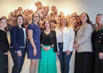 Removing the barriers that push women out of construction