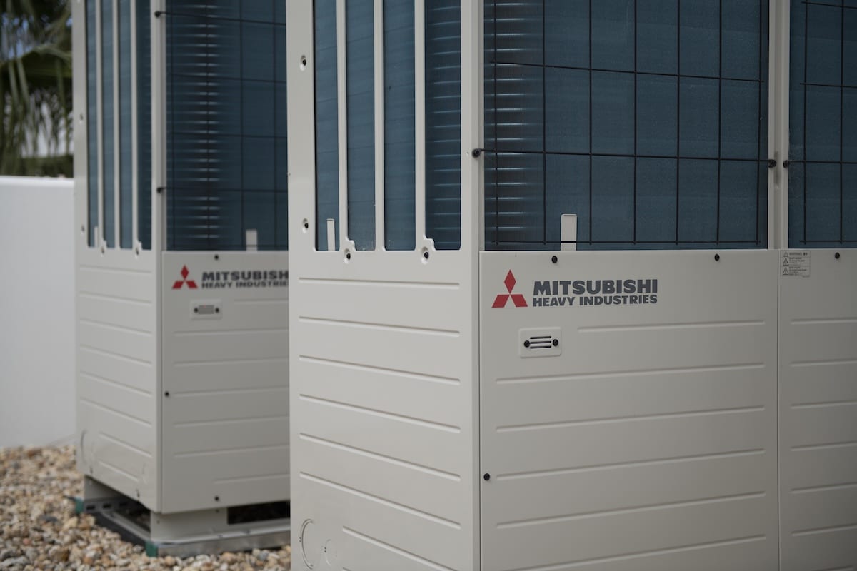 The system can scale to 16 units, delivering up to 100,000 litres of sanitary hot water per day.