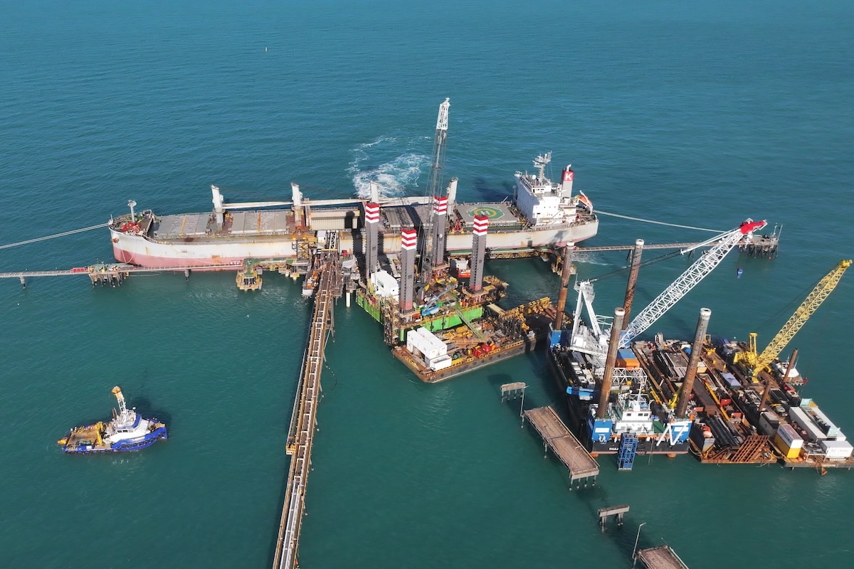 Bringing the Groote Eylandt wharf back to berth