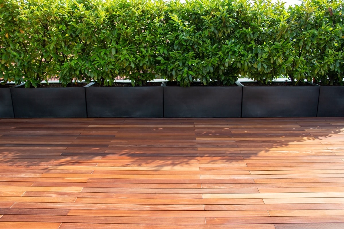 With Deck Claw, decks can be sanded and polished with ease. (Image: Radoslav Cajkovic/stock.adobe.com)