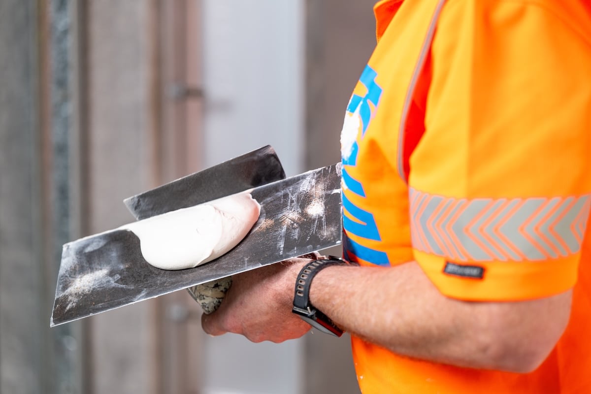 BaseCote PRO is formulated for smooth trowelling and clean sanding.