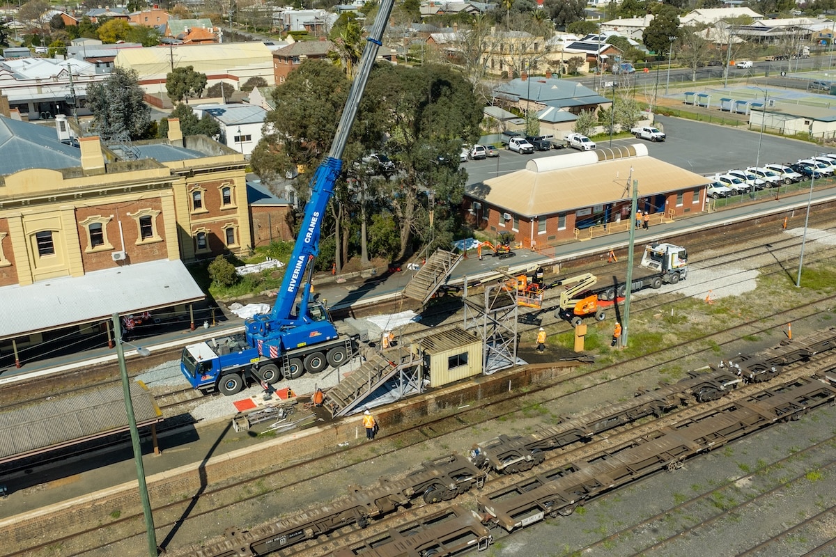 Crews removed the pedestrian footbridge at Junee Station.